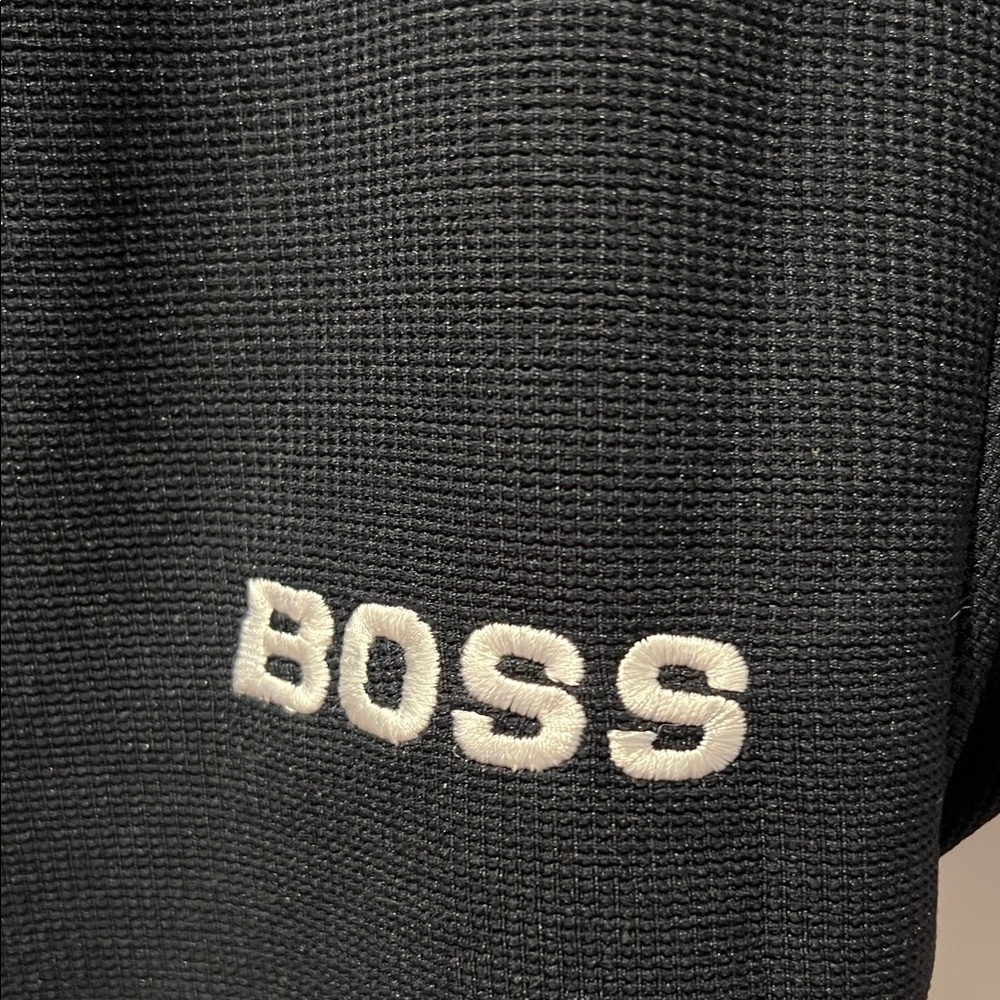 BOSS Cropped Top - Picture 3 of 5